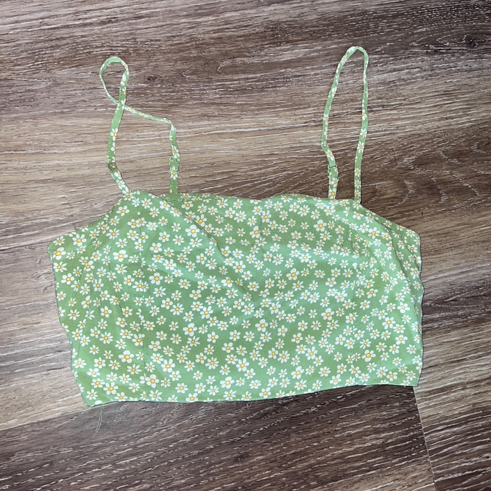 Green & white daisy PACSUN tank top